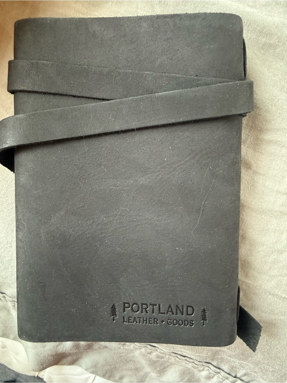 New Portland Leather medium Black Wrap Journal Cover with Strap - Picture 3 of 3